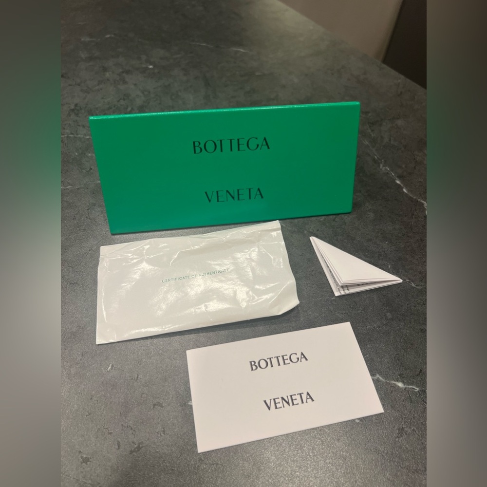 Bottega Veneta Green Sunglasses Case Accessory